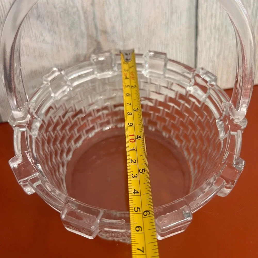 Vintage‎ Clear Pressed Glass Basketweave Candy Dish with Handle Decorative Bowl